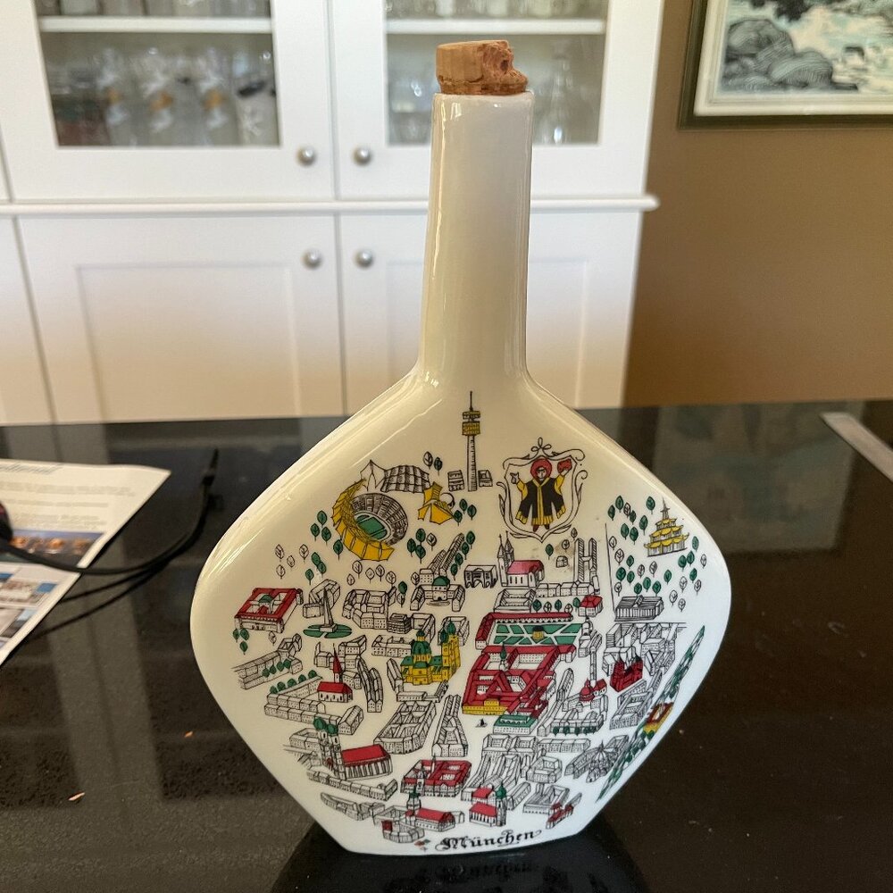 Mid Century München Porcelain Liquor Decanter Vase